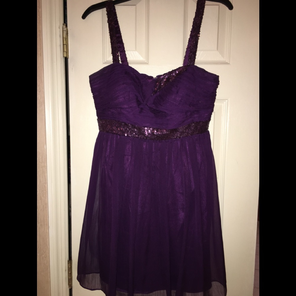 Woman's formal size M purple cocktail dress